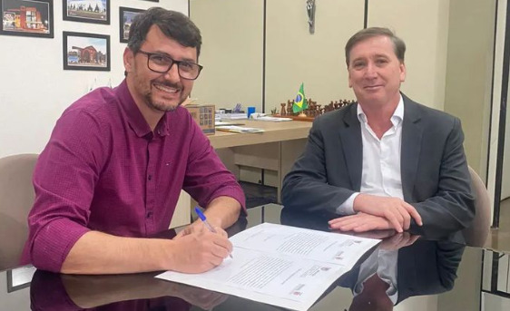 Davi Félix Schreiner assume interinamente a Reitoria da Unioeste