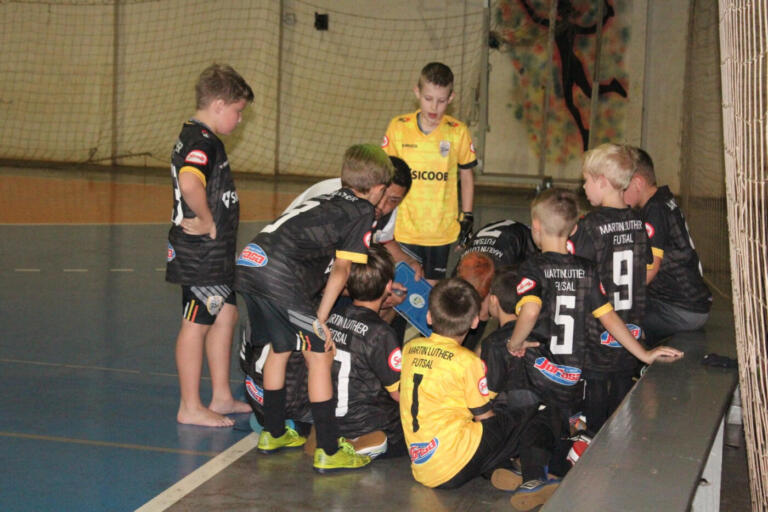 Copa Karl Schmidt prossegue hoje com duelos entre Martin Luther e Escola Coxa