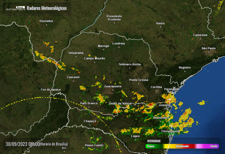 Áreas de instabilidade atuam sobre o Paraná neste sábado; confira a previsão do tempo