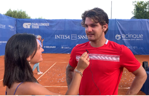 Wild se emociona e dedica título na Itália aos familiares