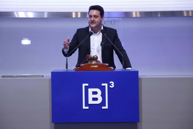 Leilões dos primeiros lotes atendem principais desafios logísticos, diz Ratinho Junior