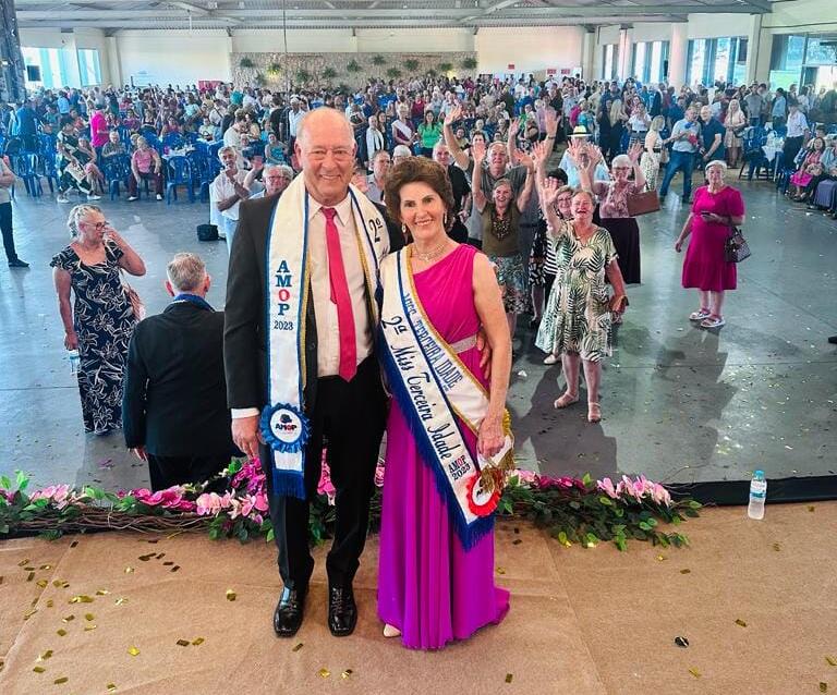 Casal rondonense conquista 2° lugar no Miss e Mister 3ª Idade da AMOP