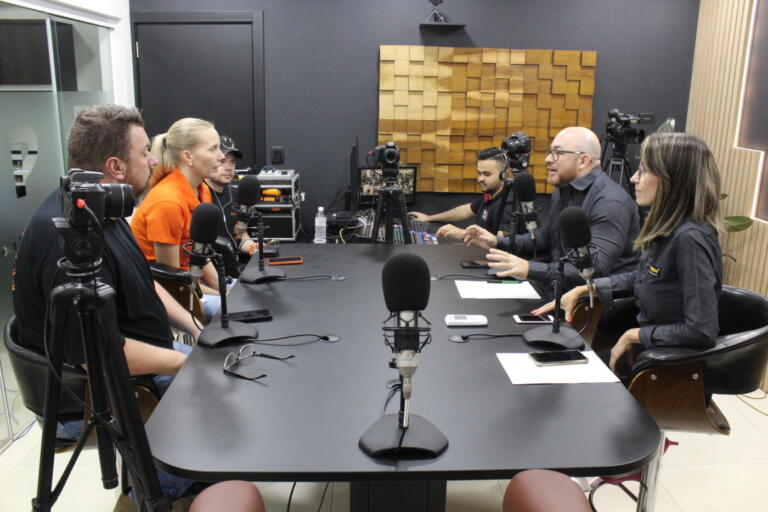 O Presente celebra aniversário com reinauguração de estúdio; confira as fotos