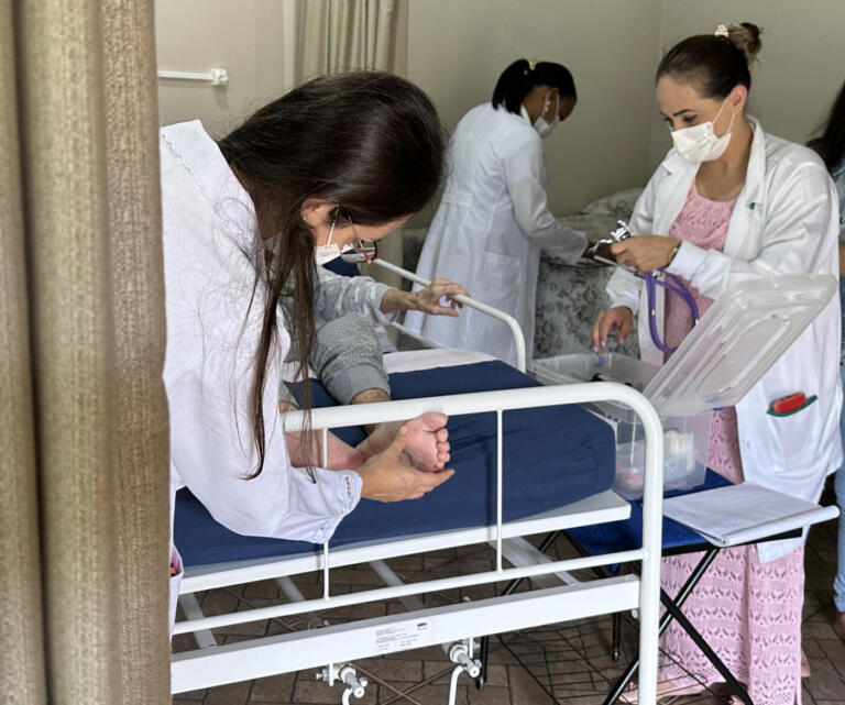 Programa Acamados garante atendimento humanizado a pacientes com problemas de locomoção