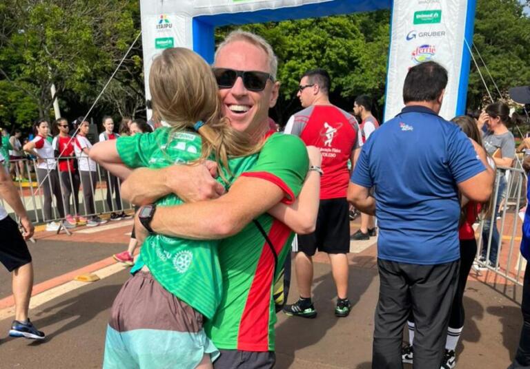 Aluna do projeto da AcorreRondon conquista 1º lugar na Maratoninha de Toledo