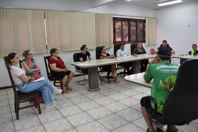 Comsea de Quatro Pontes realiza primeira reunião e elege presidente