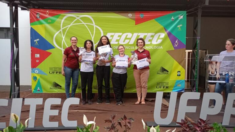 Estudantes rondonenses são premiadas na 13ª Feira de Ciência e Tecnologia