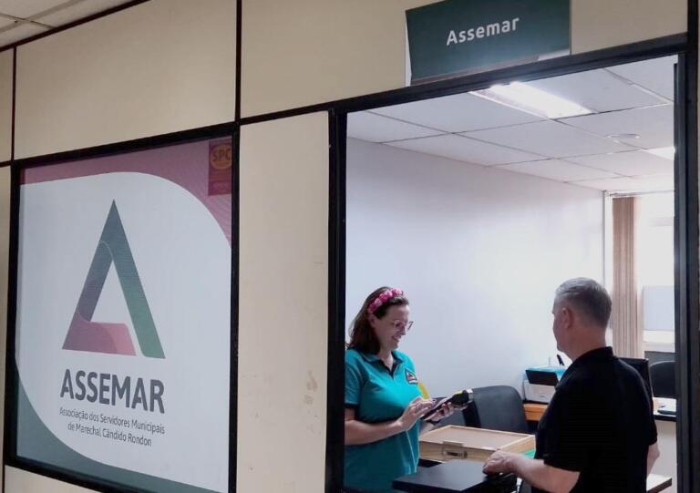 Ingressos solidários à Oktoberfest 2023 são comercializados no escritório da Assemar na prefeitura