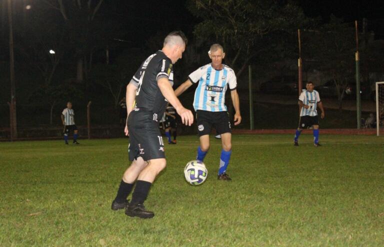 Botafogo e Kaim/Edson PY Lavacar vencem na abertura do Municipal Máster