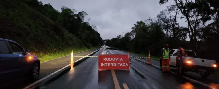 Polícia Rodoviária divulga lista atualizada de estradas interditadas