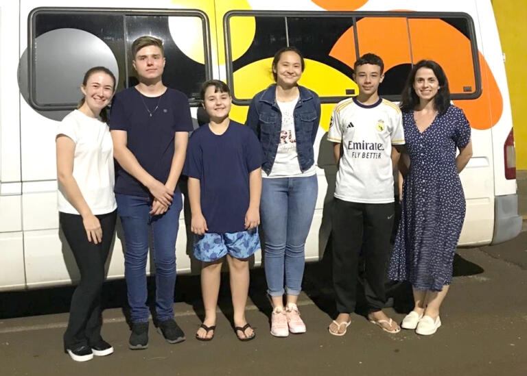 Alunos do Martin Luther recebem premiação da Olimpíada Paranaense de Matemática