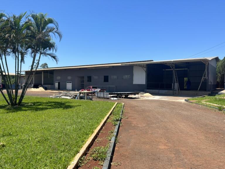 Fábrica de bolas deve gerar de 30 a 50 empregos em Mercedes