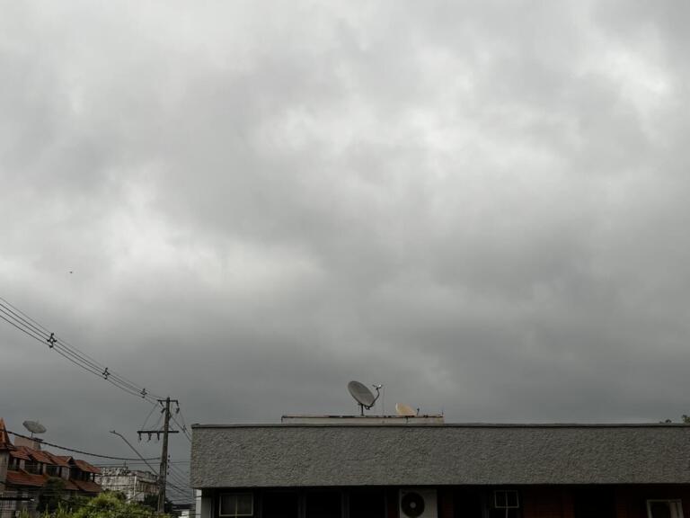 Sexta-feira tem previsão de tempestade, rajadas de vento e queda na temperatura