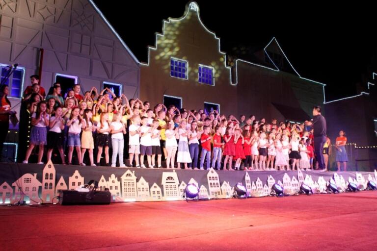 Colégio Martin Luther realiza neste sábado mais uma edição da tradicional Noite de Luzes