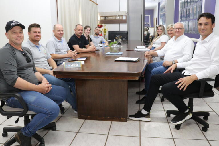 John Nodari assume como prefeito em exercício em Pato Bragado