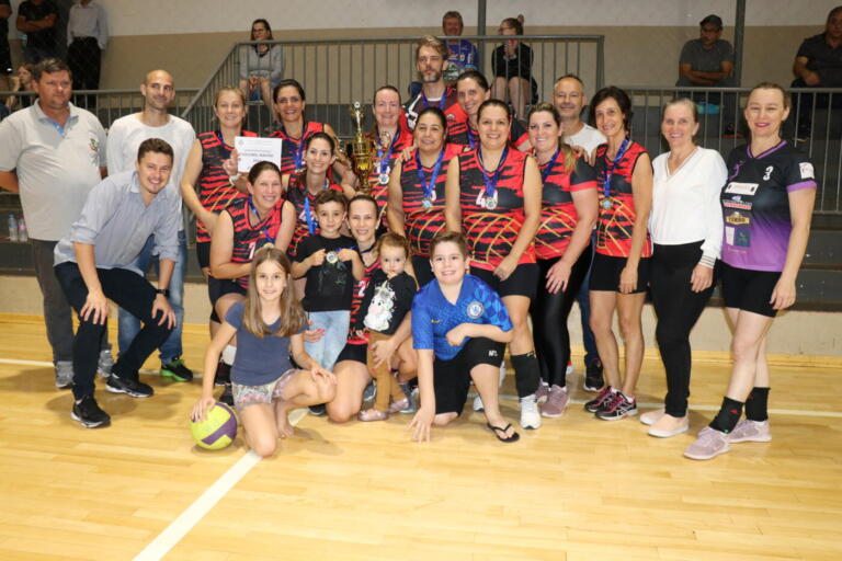 Equipe Master do Vôlei conquista o título da edição 2023 de voleibol master
