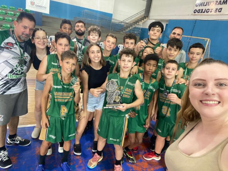 Prefeitura de Marechal Rondon/AACC/ACB é vice-campeã do Estadual sub-12