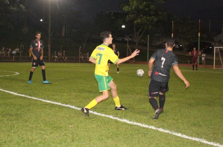 Vitórias apertadas colocam G7 Barber Club e Masterway na decisão do Municipal Livre