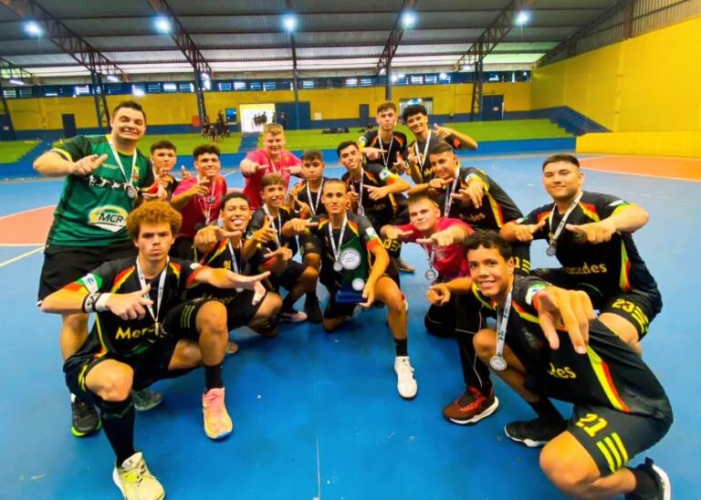 Mercedes conquista a Copa Oeste sub-18 de Handebol Masculino