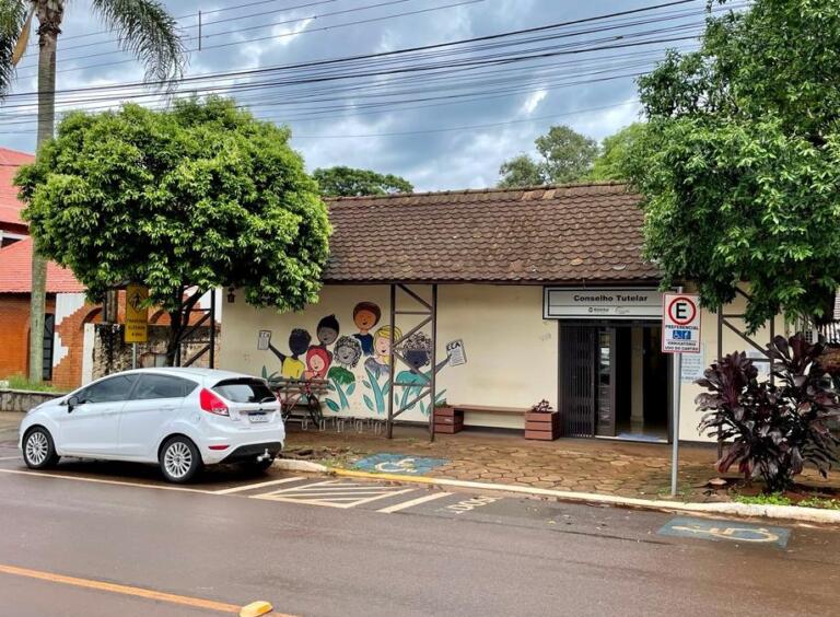 Vereadores rondonenses cobram reforma completa ou nova sede ao Conselho Tutelar