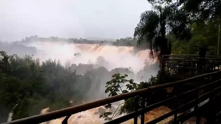 Parque Nacional do Iguaçu é fechado novamente devido ao aumento do nível do rio na Argentina