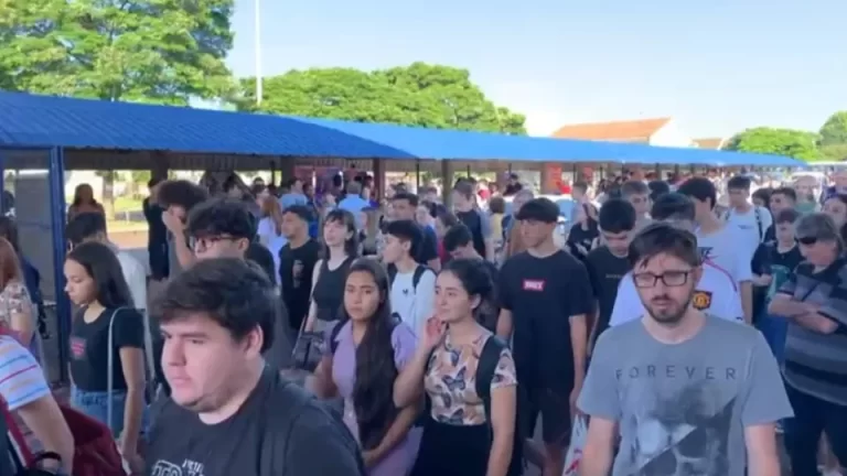 Primeira prova do Vestibular 2024 da Unioeste é realizada na manhã deste domingo