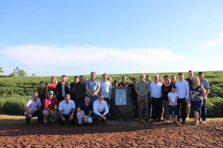 Maripá e Palotina inauguram obra na Linha Kennedy, nomeada como Rodovia Vô Doca