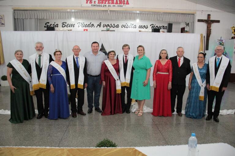 Ivone e Valdir Vendramin são coroados Miss e Mister 3ª Idade de Mercedes; veja fotos