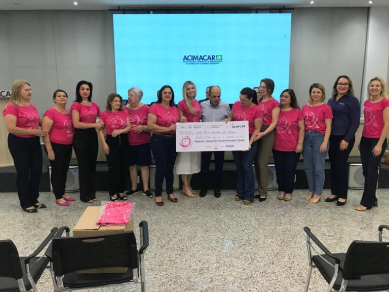 Uopeccan recebe donativos das campanhas Outubro Rosa e Novembro Azul
