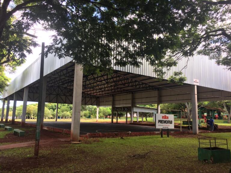 Parque de lazer de Porto Mendes conta com quadra coberta