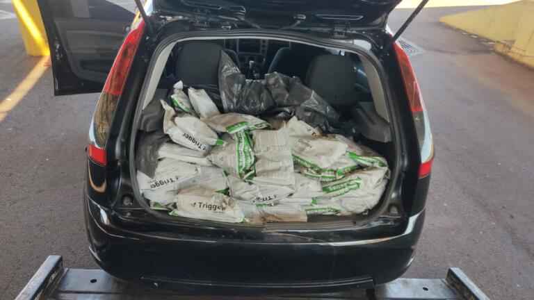 Contrabandista de agrotóxicos foge da polícia pelas ruas de Guaíra; veja vídeo