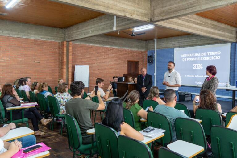 Escolas estaduais de Foz do Iguaçu e região vão receber 49 novos professores e pedagogos em 2024