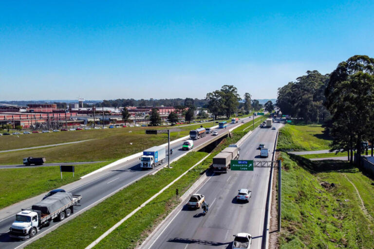 Pagamento à vista do IPVA de veículos com final de placa 7 e 8 vence nesta segunda-feira