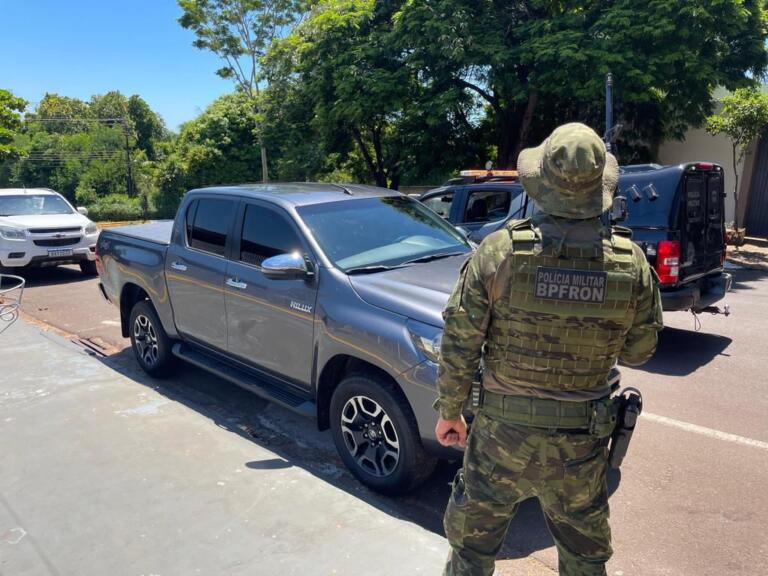 BPFron e PF recuperam caminhonete furtada em Guaíra