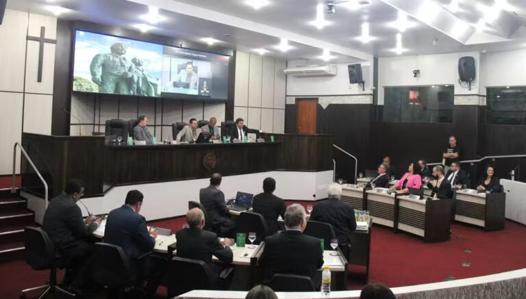 Tribunal de Contas suspende licitação da Câmara de Toledo por suposto plágio em campanha publicitária