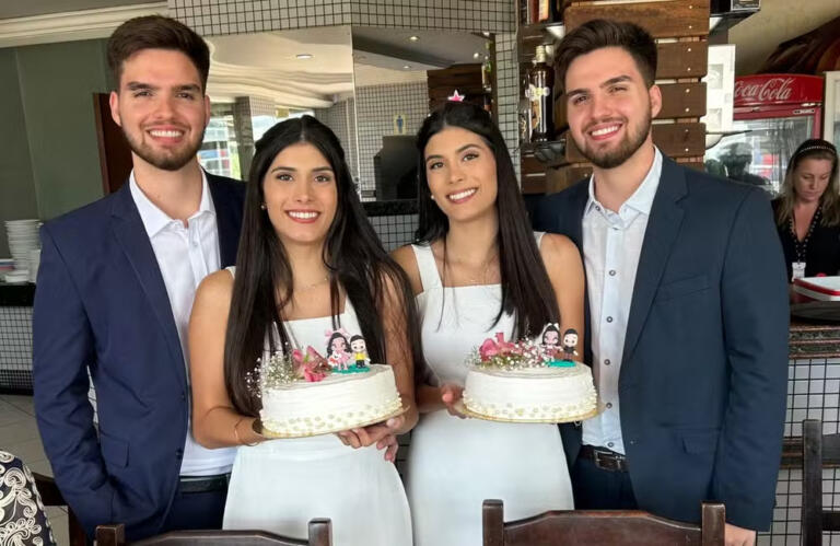 Casais de gêmeos idênticos oficializam casamento em Toledo com direito à roupa igual