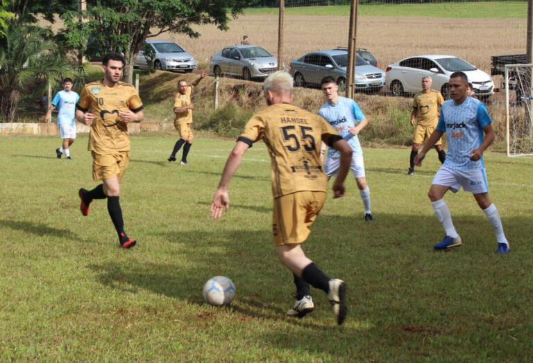 6ª Copa Irineu Kuhn/Sicredi de Futebol Sete começa neste sábado com os 16 times em ação