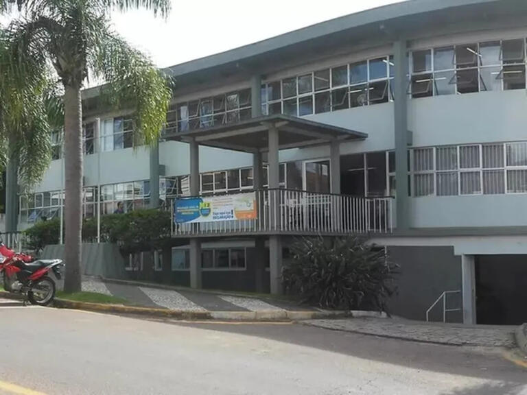 Prefeitura de Castro tem concurso público com 103 vagas abertas; salários vão até R$ 11,1 mil