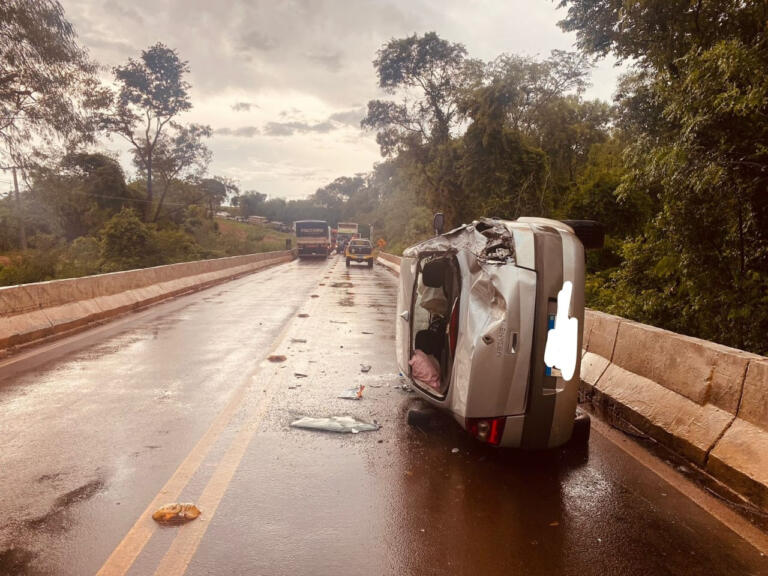 Acidente entre Dom Armando e Missal envolve três veículos