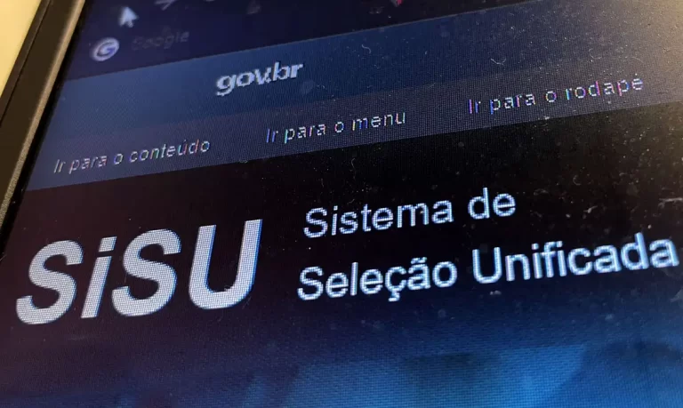 Selecionados pelo Sisu têm até quarta-feira para fazer matrícula