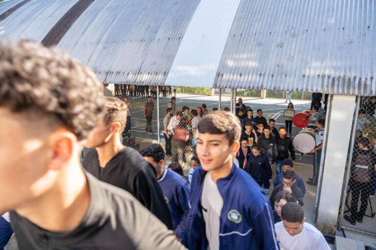 908 mil matrículas da rede estadual aconteceram de maneira totalmente on-line