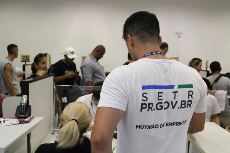 Agências do Trabalhador ofertam 18,7 mil vagas em todo o Estado