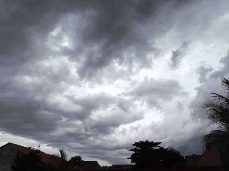 Rajadas de vento em Marechal Rondon podem chegar a 63 km/h nesta segunda-feira