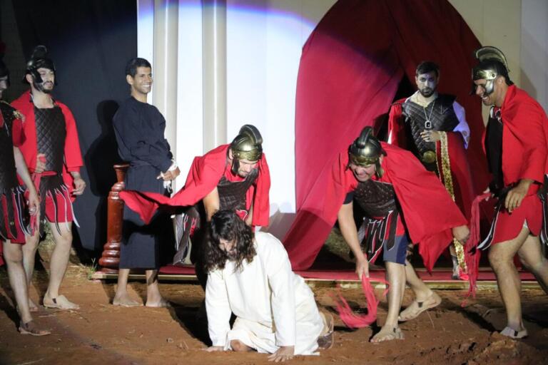 Auto da Paixão de Cristo será encenado neste final de semana no parque de exposições rondonense