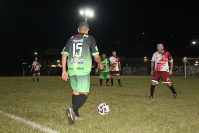 Peixaria Rio Paraná/Rapport vence Vorpagel em duelo de 12 gols no Máster; Livre tem mais dois empates