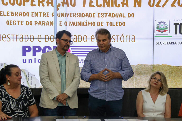 Unioeste e Toledo firmam cooperação para professores concretizarem pós em História