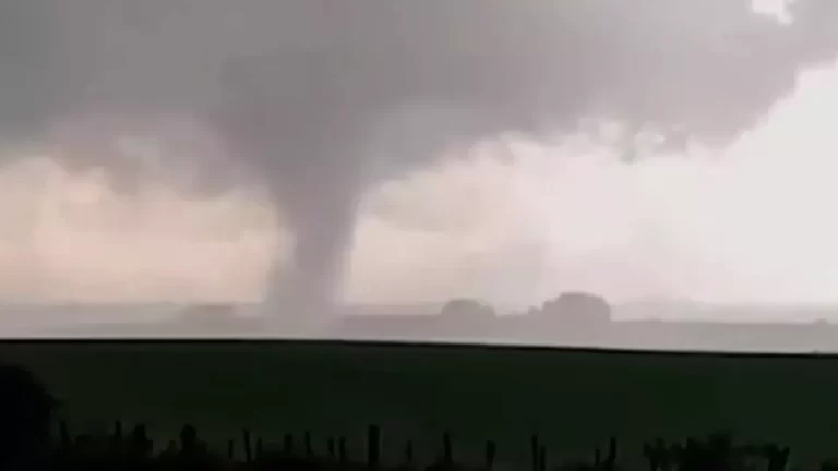 Idoso morto, tornado e alagamentos: veja como está o Rio Grande do Sul