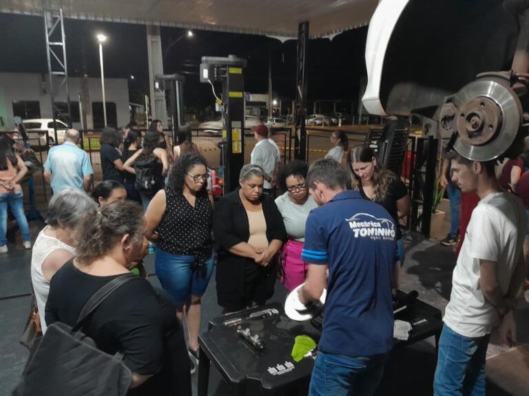 Núcleo Automotivo capacita mais de 50 mulheres no Workshop de Mecânica Básica