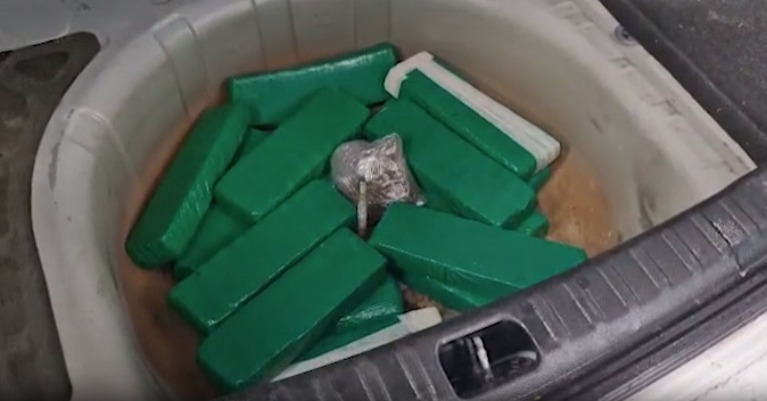 Homem é preso com 10 quilos de maconha na BR-277