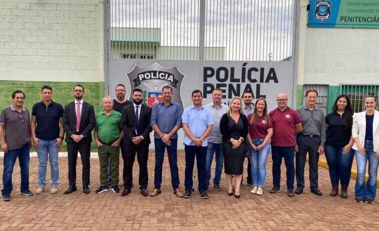 Lideranças se mobilizam para viabilizar retirada do cadeião do centro de Marechal Rondon